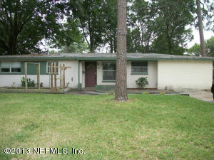 5122 Camellia Cir S