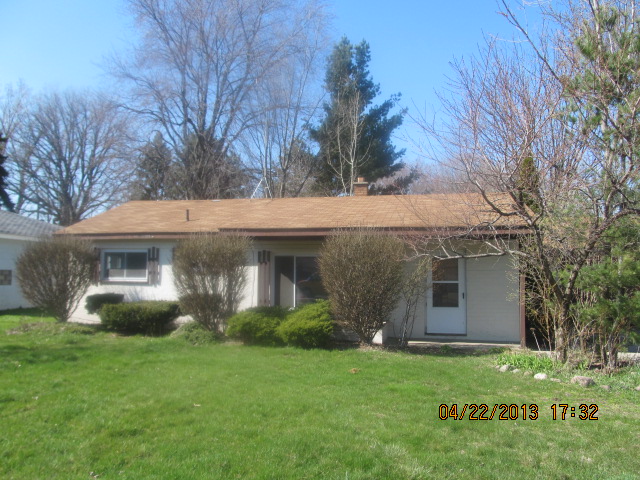 8635 21 Mile Rd