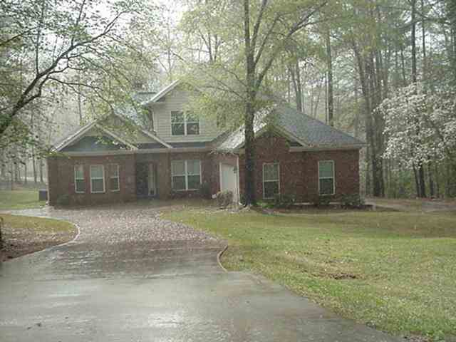 77 Charles Way