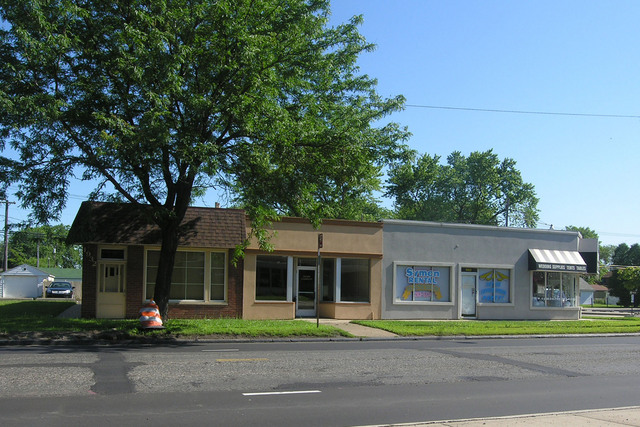 1924 Ford Avenue