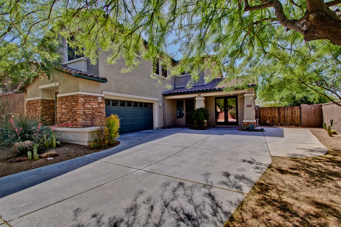 8409 W Desert Elm Ln