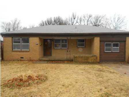 1121 N Derby Ave