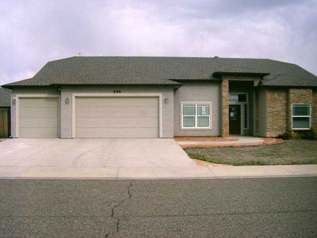 544 Hemlock Dr