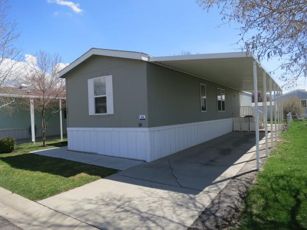 222 Crescentwood Village