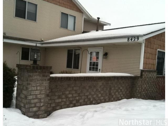 8429 S Pond Trl