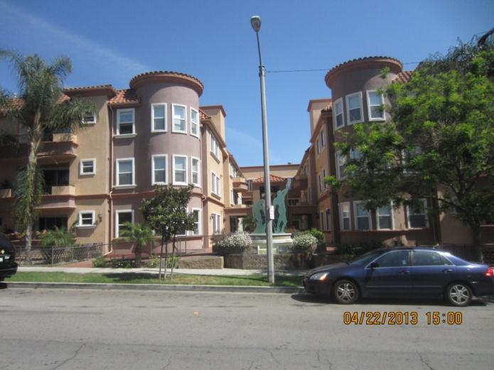 414 E Valencia Ave Unit 208