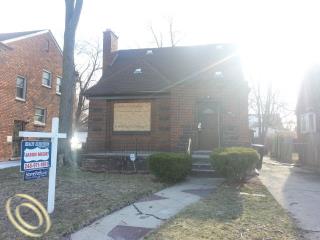 14918 Strathmoor St