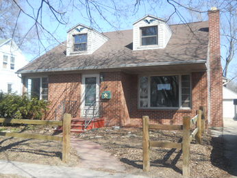 113 Adams St