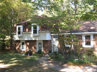 2702 Bellaire Dr.