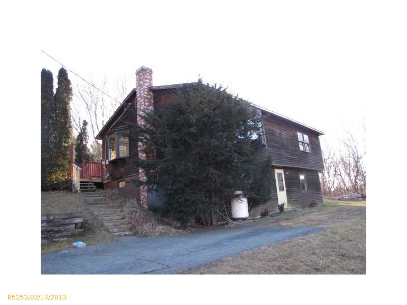 7 Oak Ridge Dr