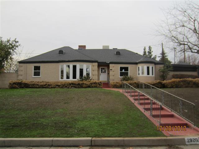2920 La Cresta Dr