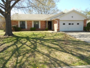3210 N Marseille Ln