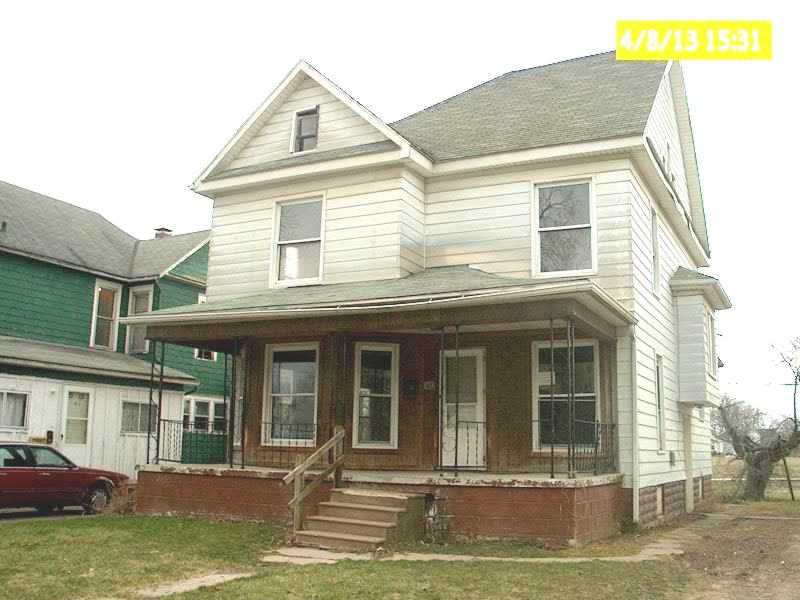 554 S West St