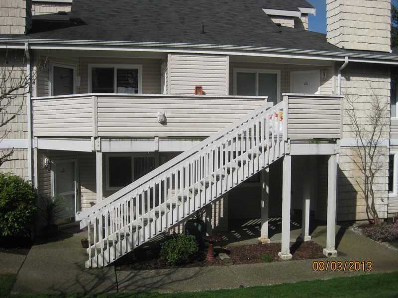 9210 Market Pl Unit J104
