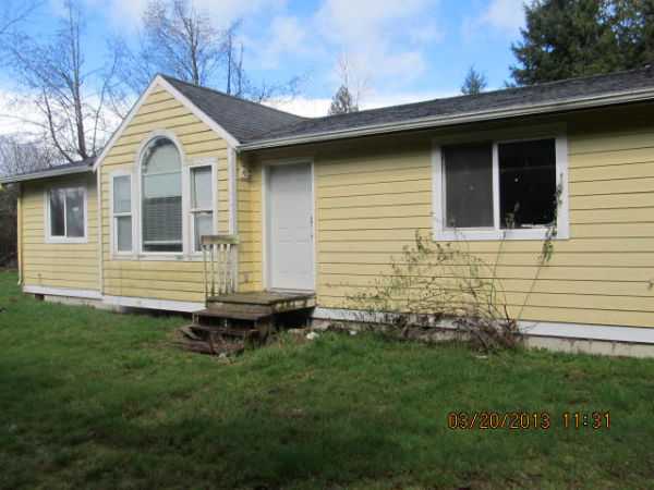 11027 216th Ave E