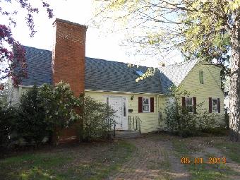 124 Greenlawn St