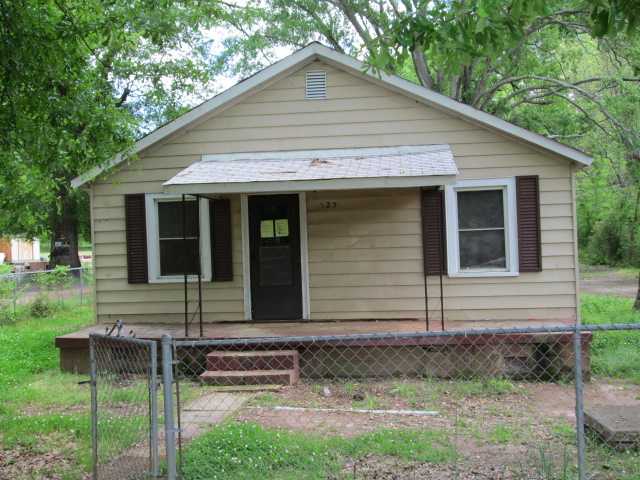 125 Sanders St
