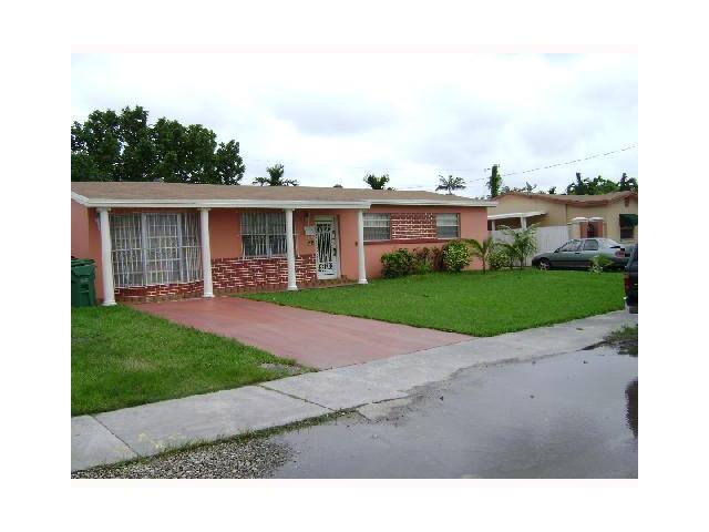 1315 SW 94 CT