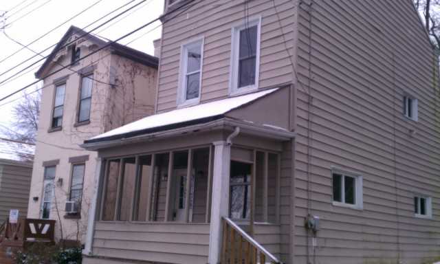 849 Crescent Ave