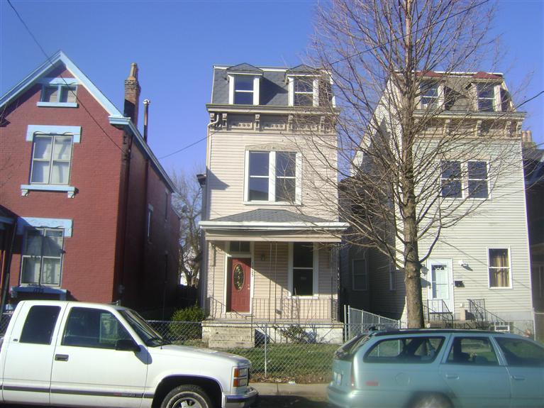 1723 Greenup St