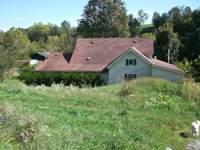 3275 Doylesville Rd