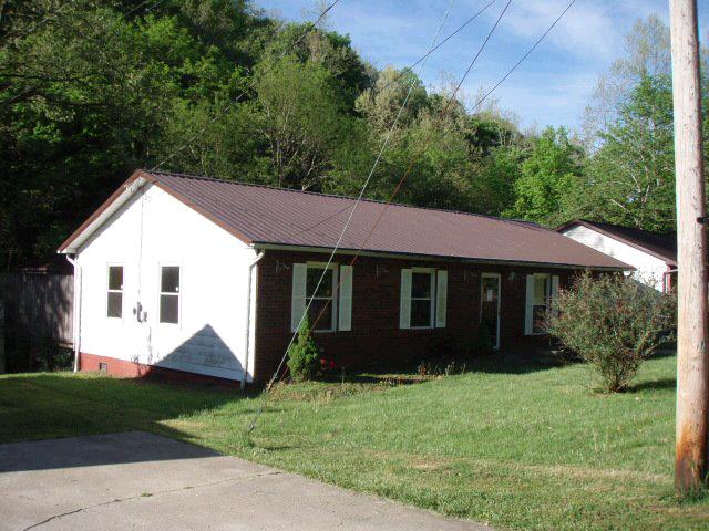 185 Riverview Dr