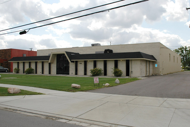 750 E. Mandoline Avenue
