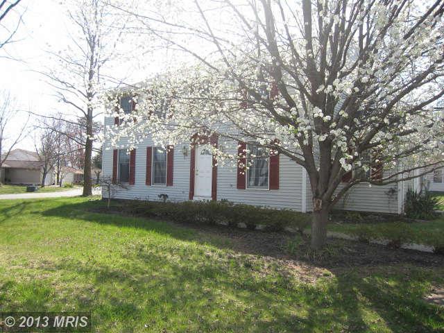 10213 Waterbury Ct