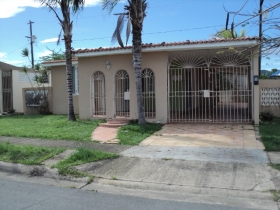L-8 Calle 11 Urb Condado Moderno