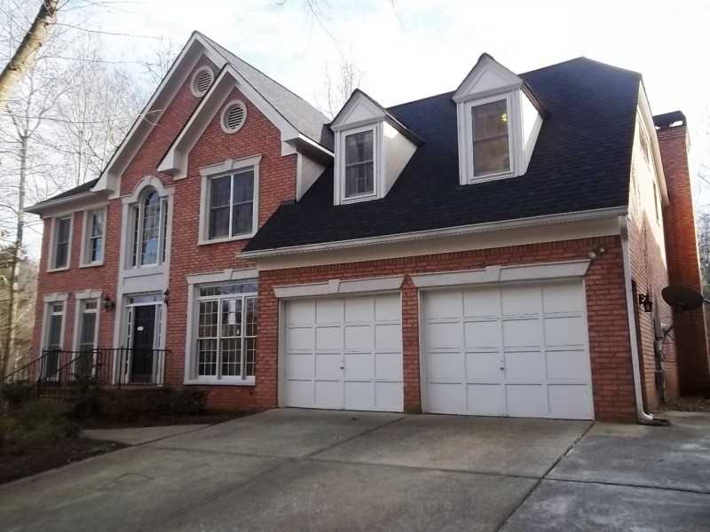 945 Azalea Dr
