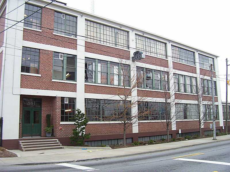 881 Memorial Dr Se Unit 207
