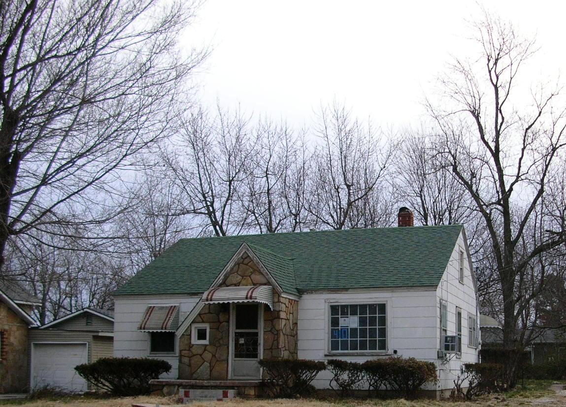 410 North Division Street