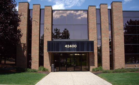 42400 Grand River Ave