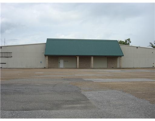 1313 Country Club Rd