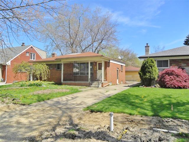 23143 Detour St
