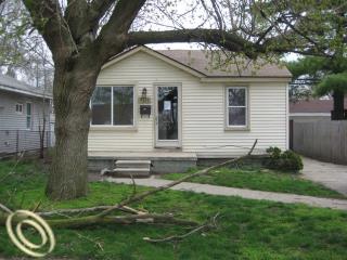 6137 Oldham St