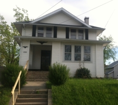 1008 Faurot Ave W