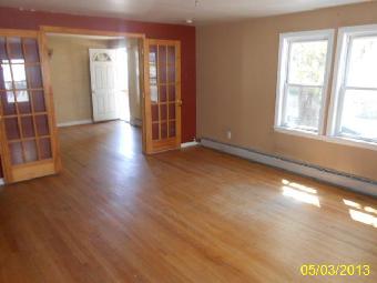 225-227 E Main St