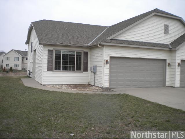 1920 Knollwood Cir