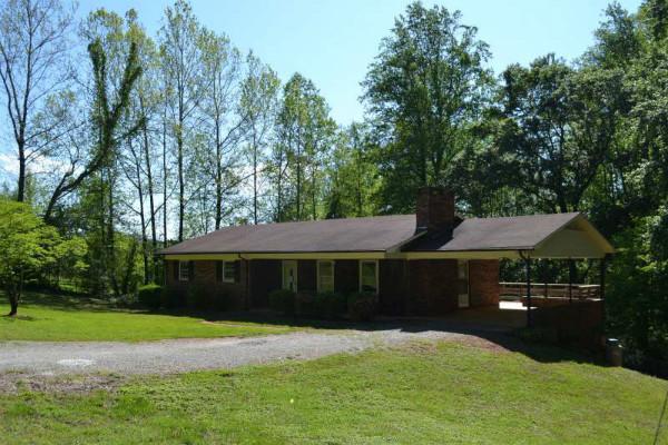 1405 Omni Ln
