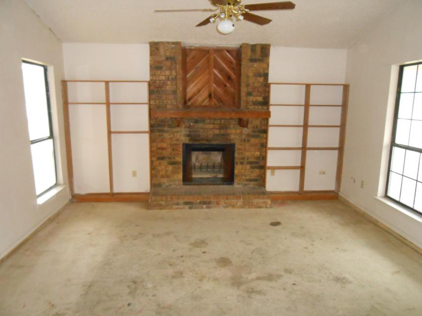 2719 Chisolm Trl