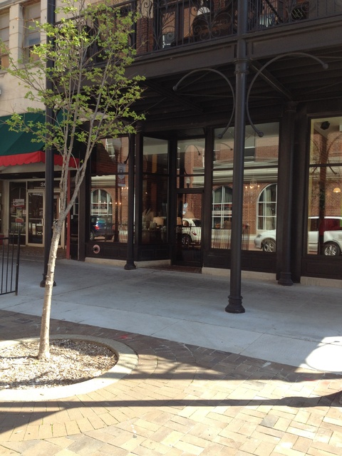 303 Main St