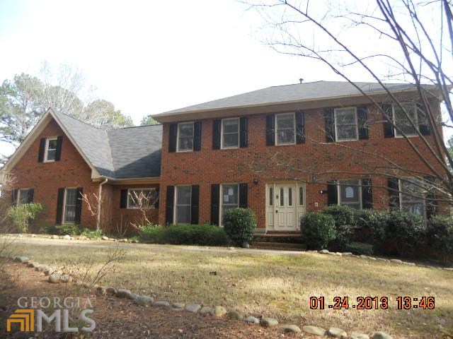 105 Lady Helen Ct