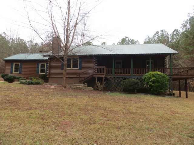 455 Lake Cir