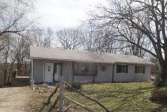 2426 Crestview Dr
