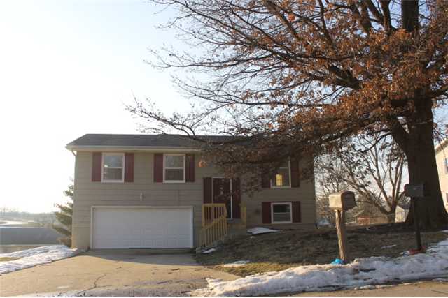 300 Pleasant St