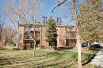 4899 S Dudley St #17F