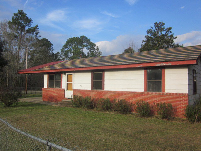 108 Myrtle Dr