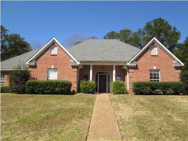 141 Longwood Dr