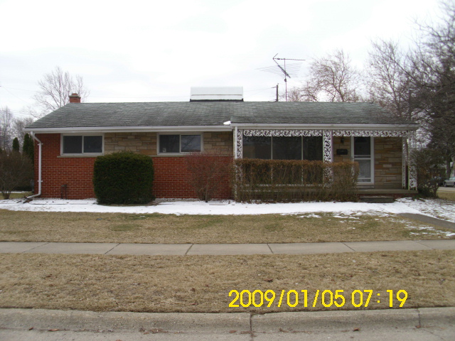 6112 Arden Ave.